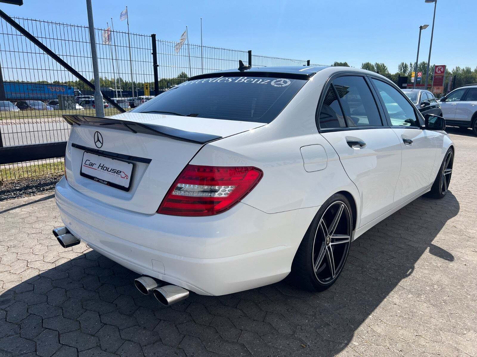 Hvid Mercedes C220 fra 2013