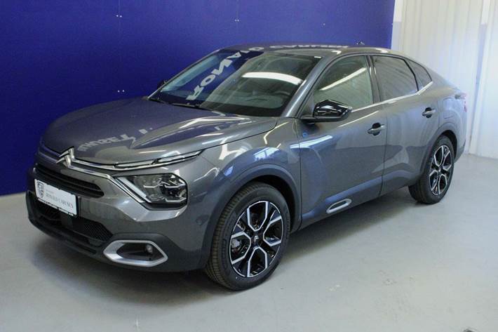 Grå Citroën ë-C4 X fra 2024