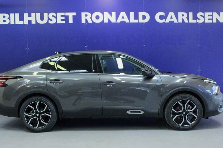 Grå Citroën ë-C4 X fra 2024