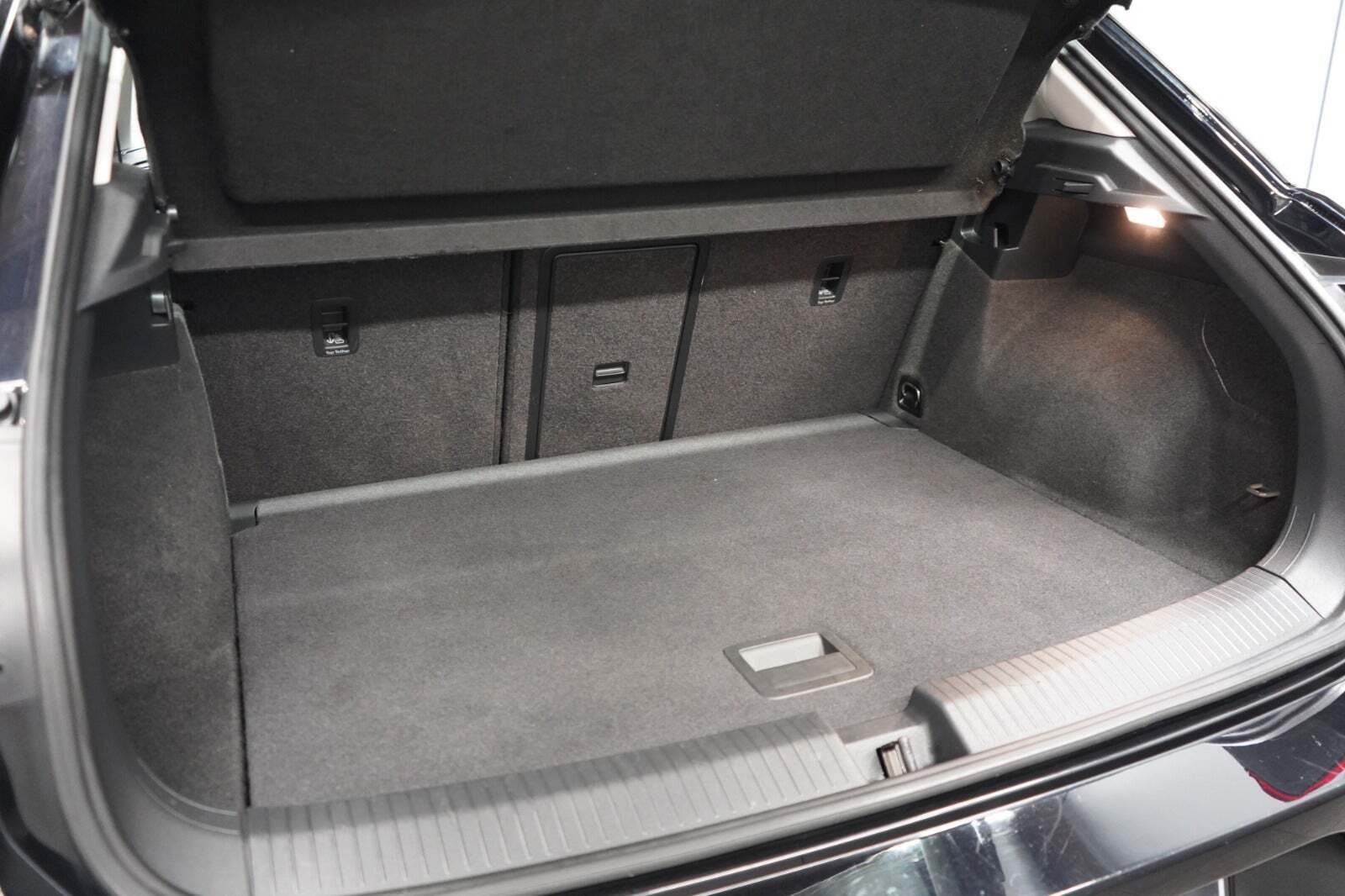 Sort VW T-Roc fra 2018