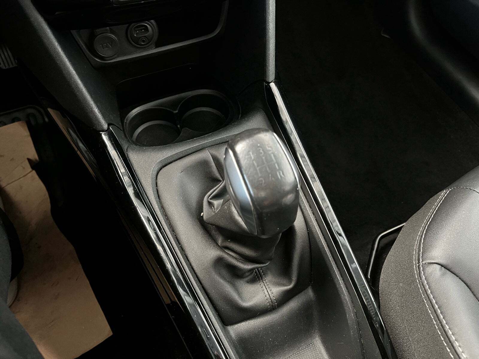 Hvid Peugeot 2008 fra 2017