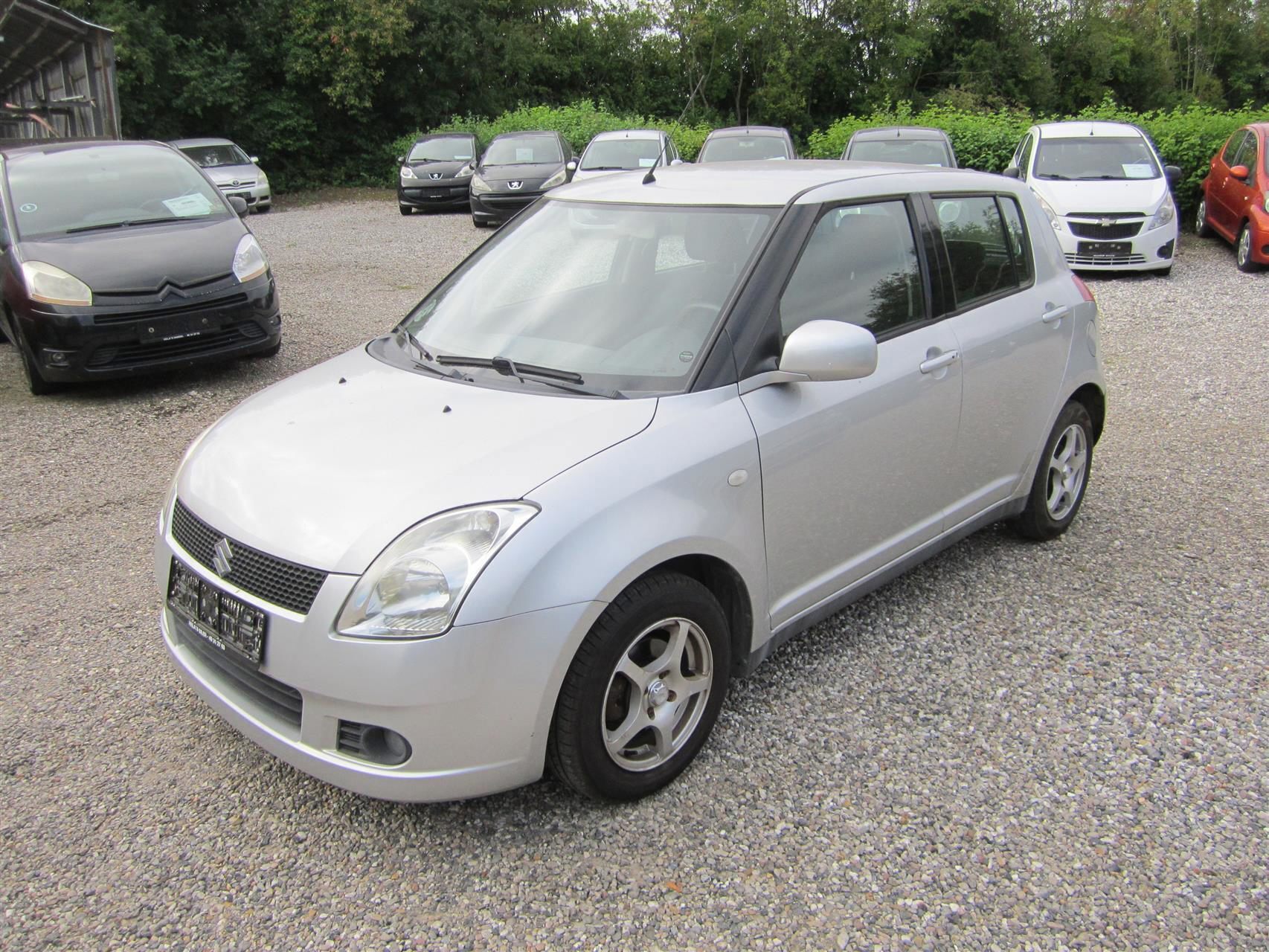Suzuki Swift 1,5 GL 102HK 5d