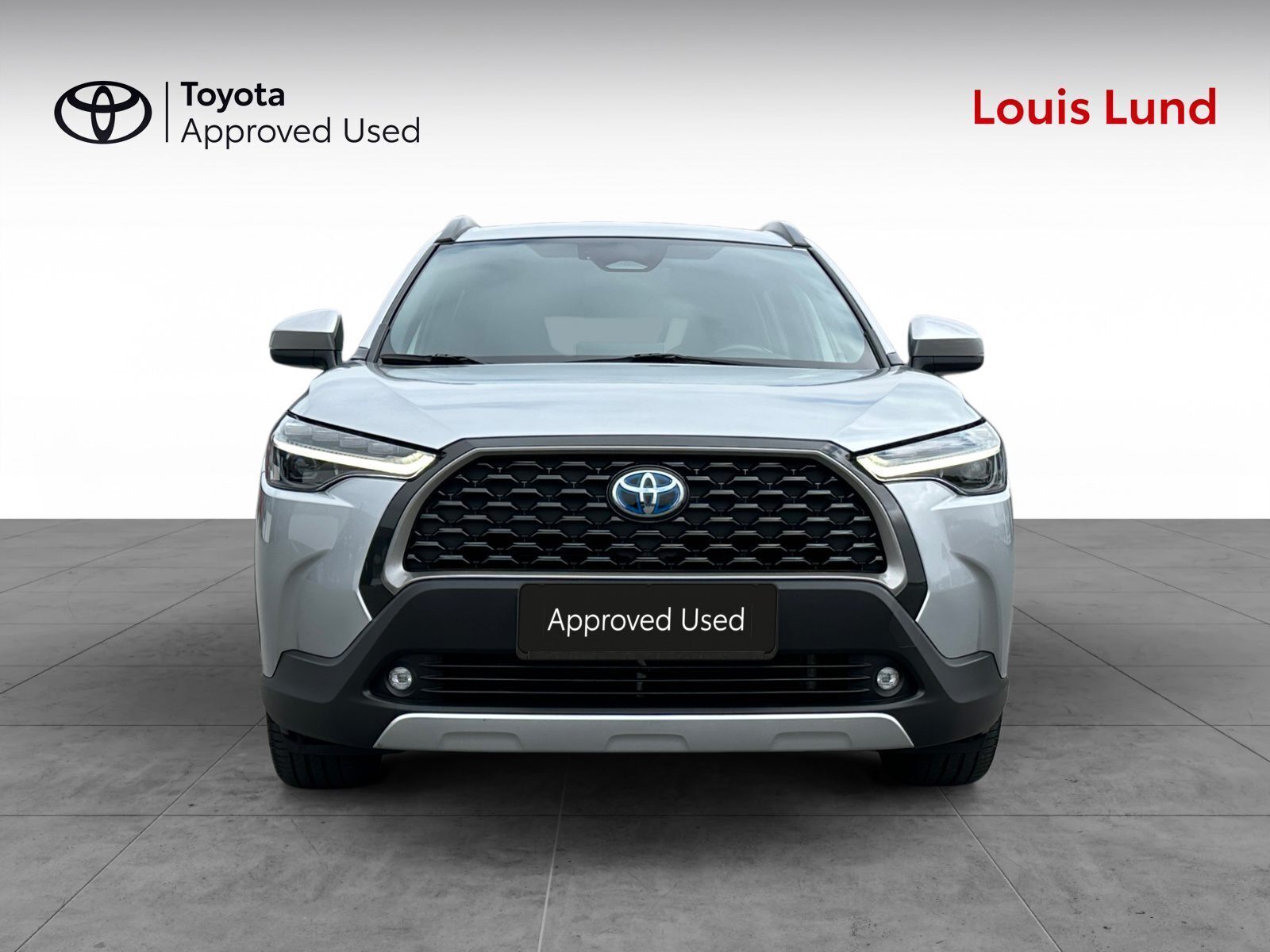 Sølv Toyota Corolla Cross fra 2022