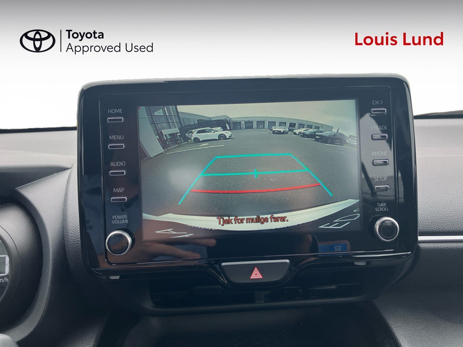 Hvid Toyota Yaris Cross fra 2024