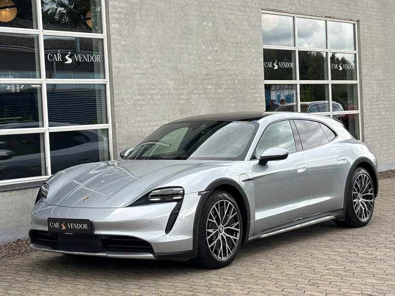 Porsche Taycan 4 Performance+ Cross Turismo