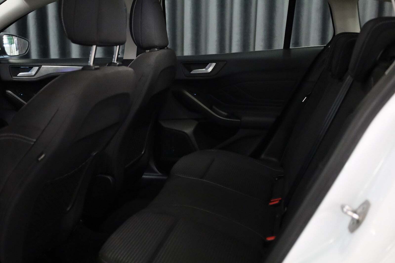 Hvid Ford Focus fra 2020