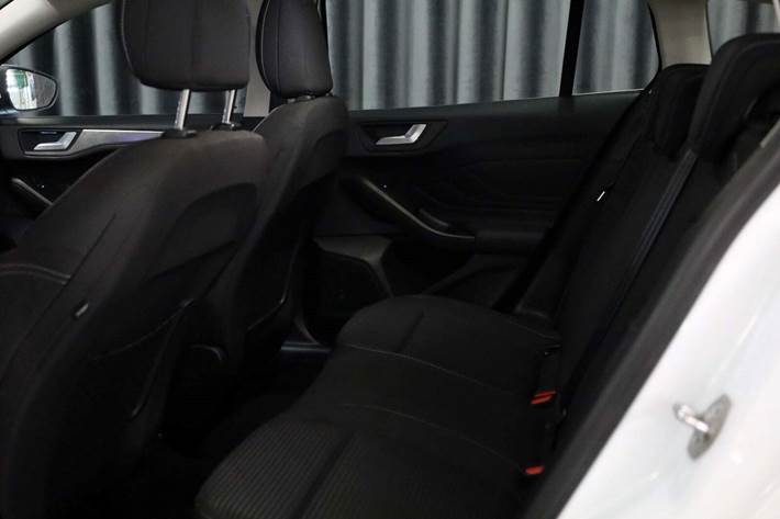 Hvid Ford Focus fra 2020