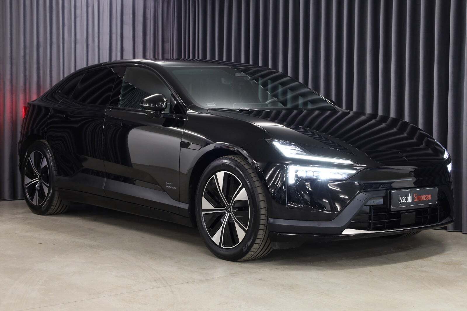 Polestar 4