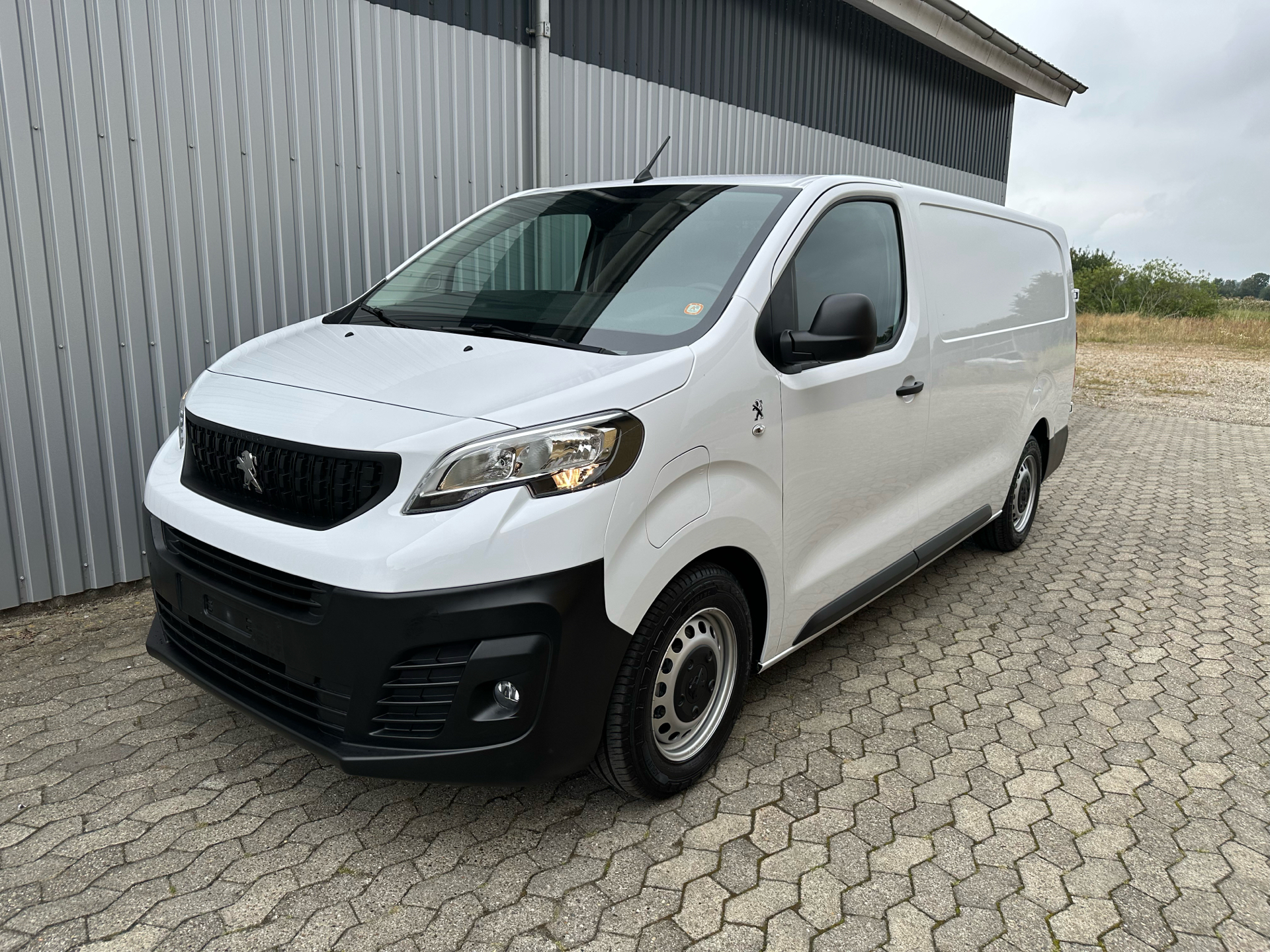 Peugeot e-Expert L3 EL Plus 136HK Van Aut.