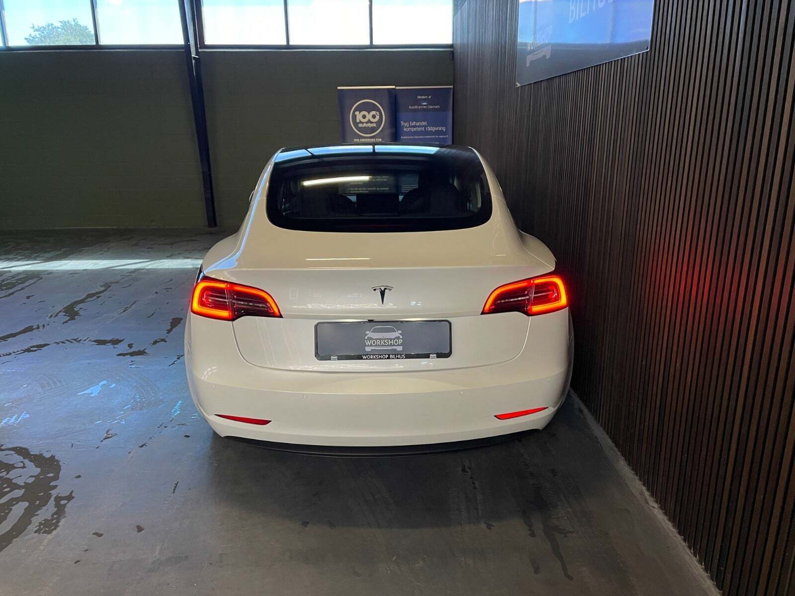 Tesla Model 3 Standard Range+ RWD