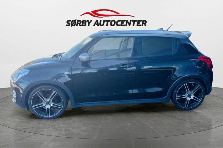 Sort Suzuki Swift fra 2017