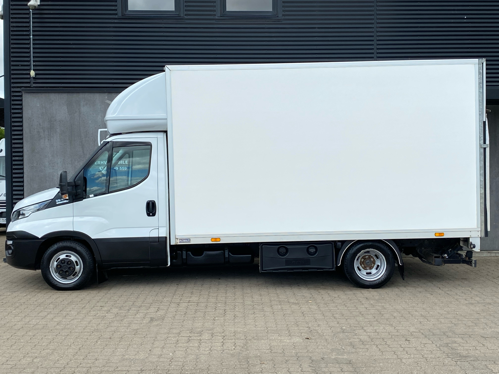 Iveco Daily 3,0 35C18 4100mm D 180HK Ladv./Chas. 8g Aut.