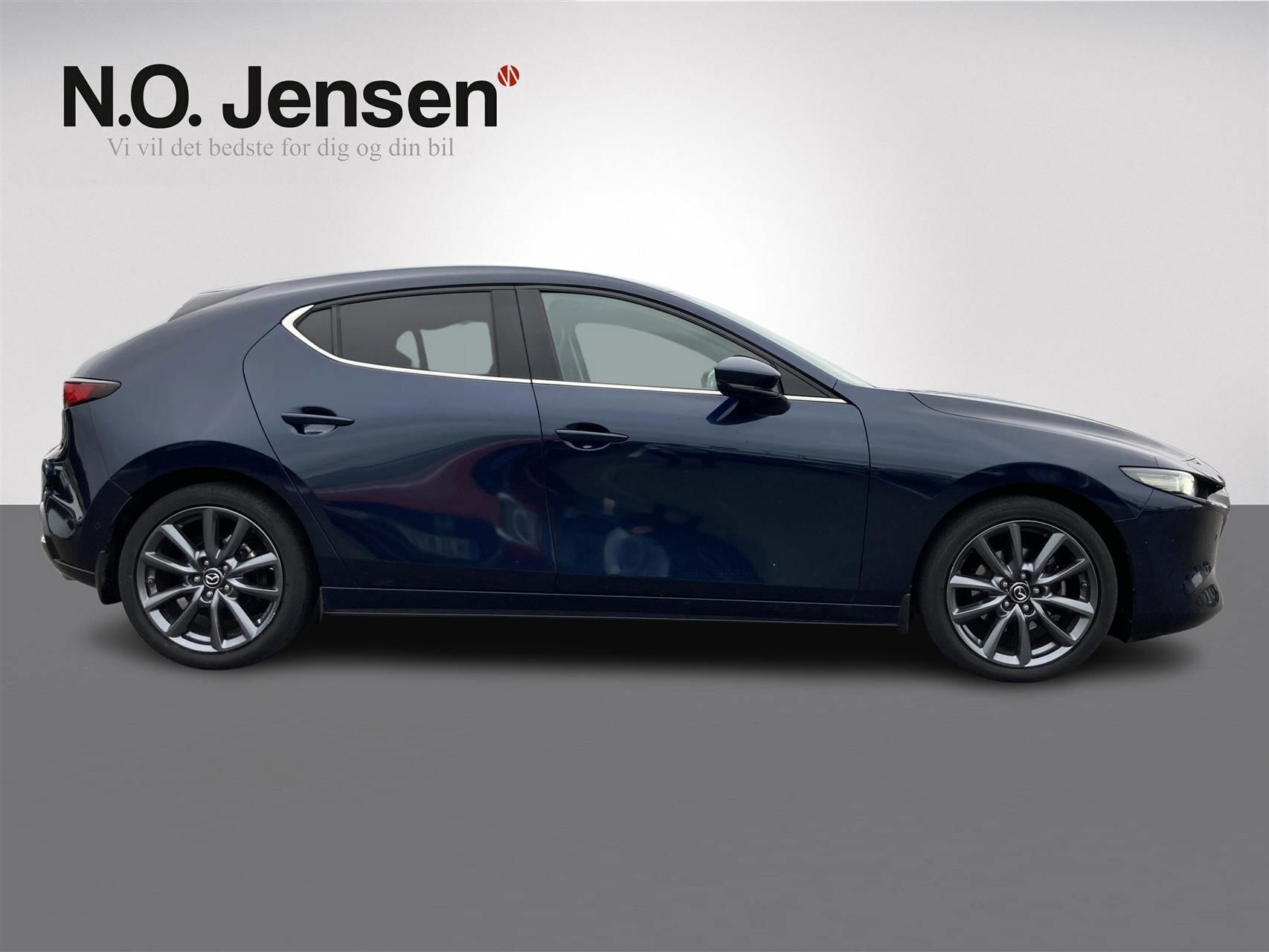 Mazda 3 2,0 Skyactiv-X  Mild hybrid Cosmo AWD 180HK 5d 6g Aut.