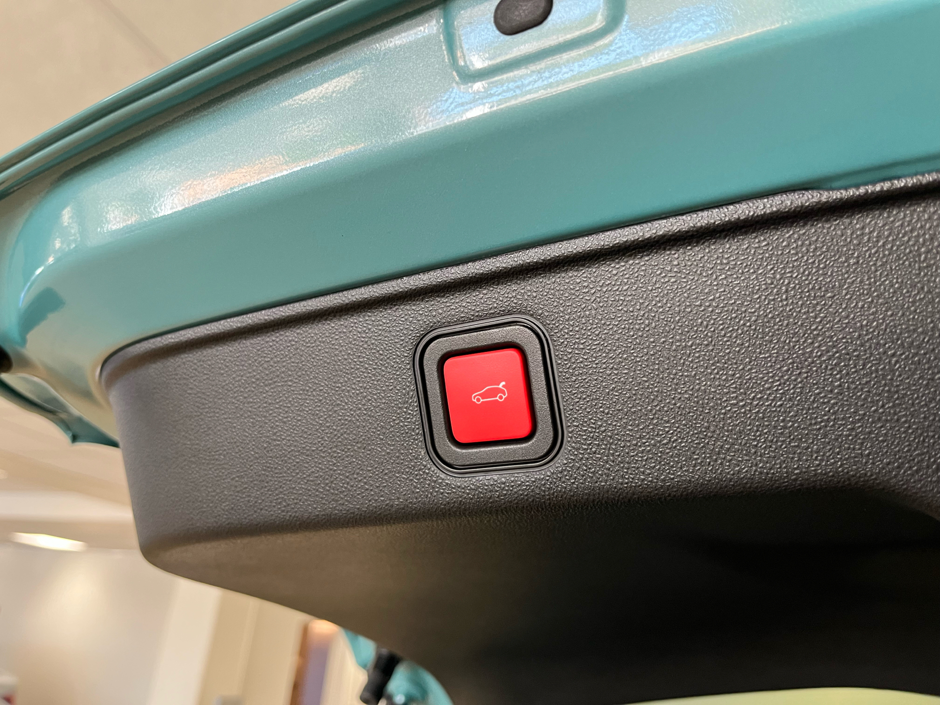 Blå Fiat 600e fra 2024