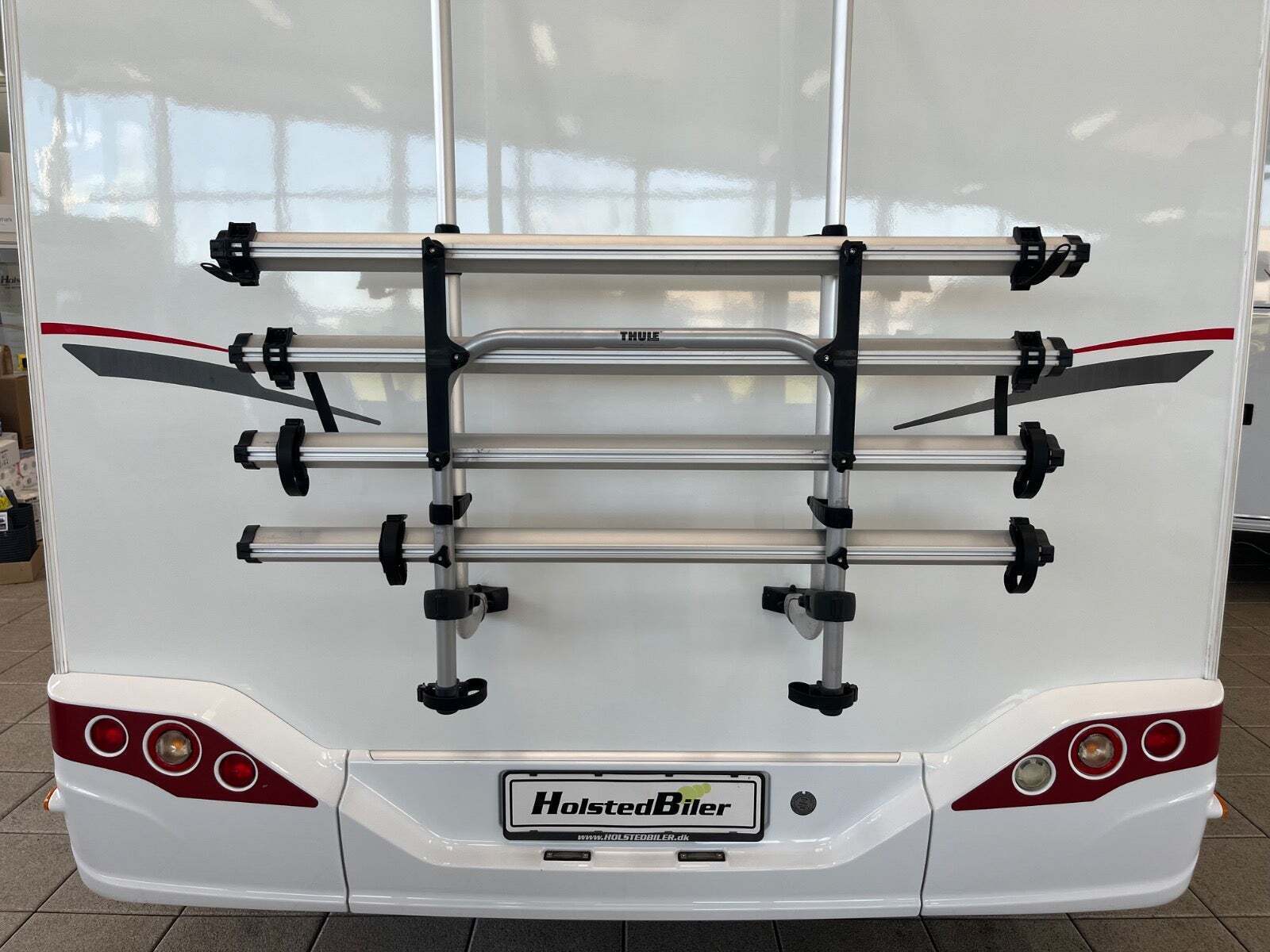 Hvid Fiat Sunlight fra 2020 set udefra