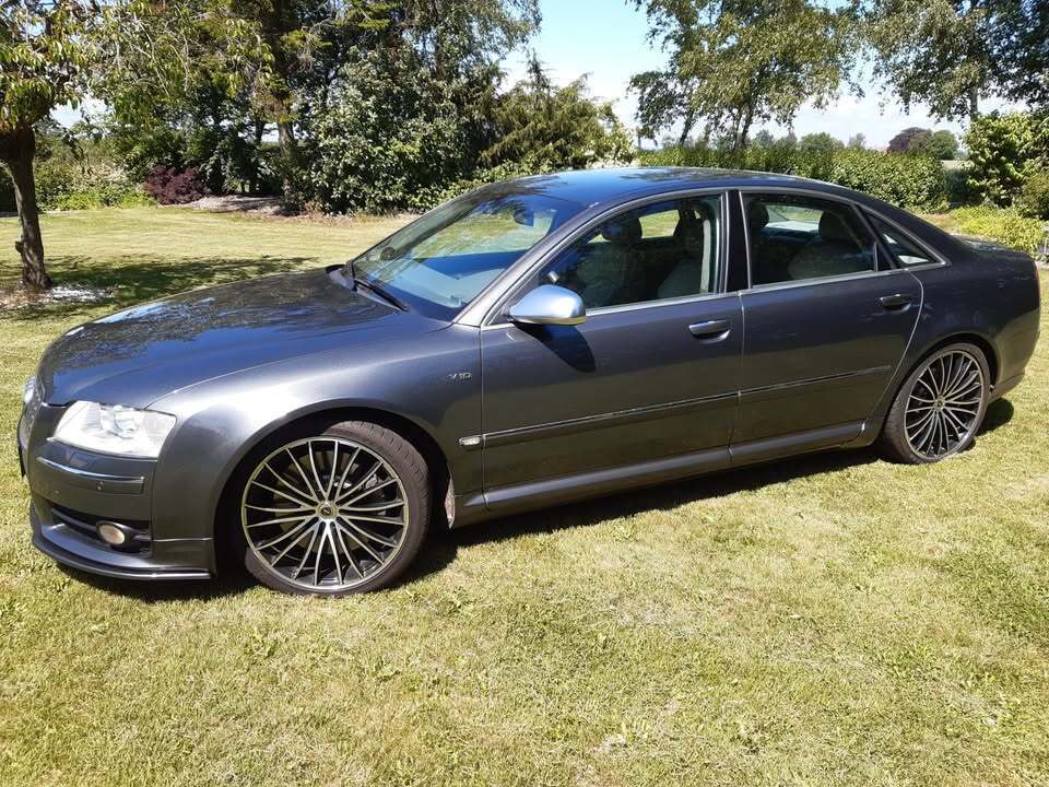 Audi S8 5,2 S8 V10