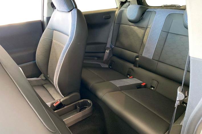 Sølv Mini Cooper SE fra 2024