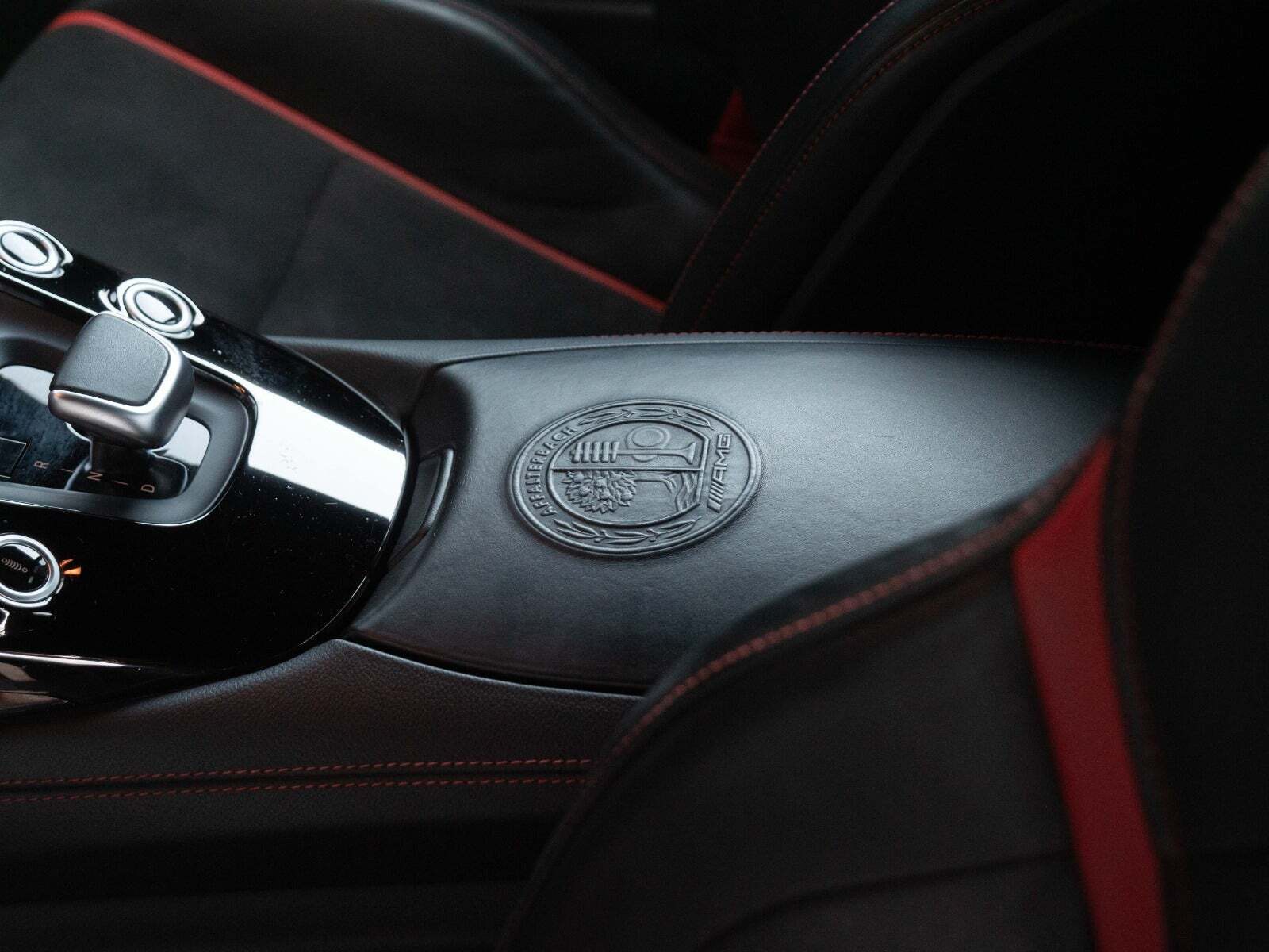 Grå Mercedes AMG GT S fra 2015