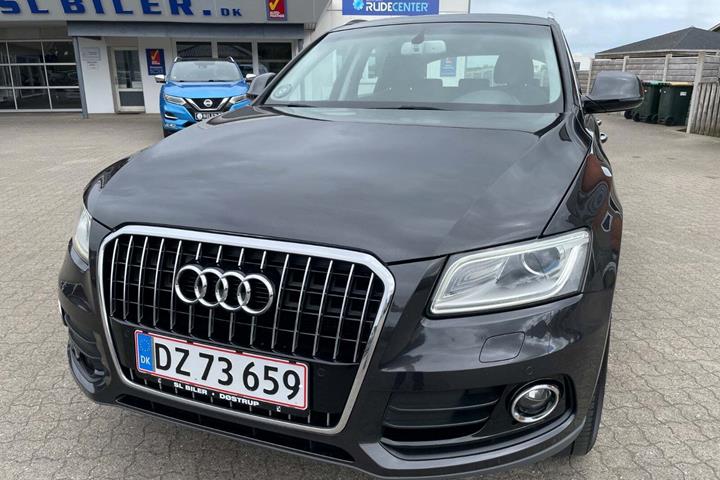 Grå Audi Q5 fra 2016