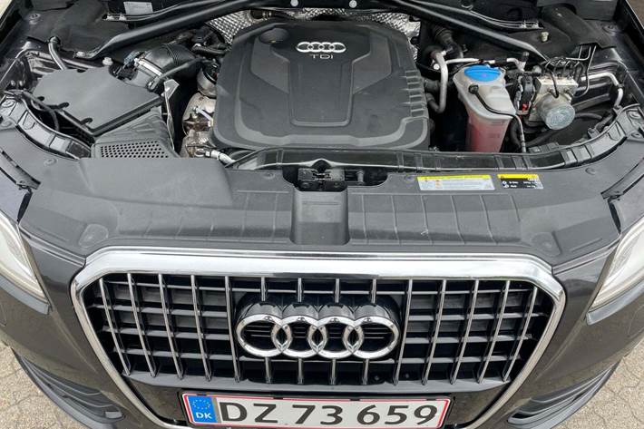 Grå Audi Q5 fra 2016