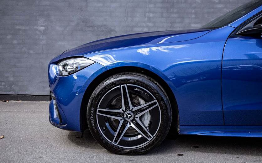 Mercedes C300 e