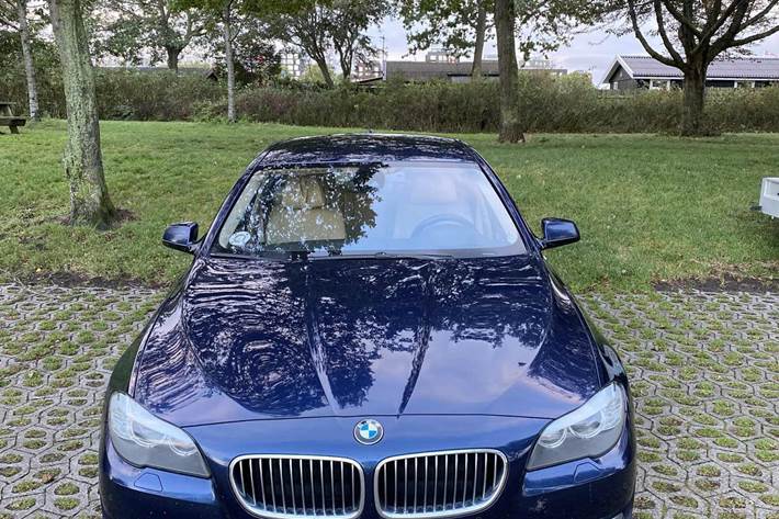 Blå BMW 501 fra 2010