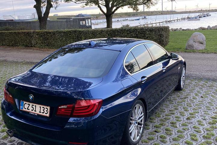 Blå BMW 501 fra 2010