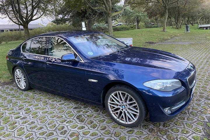 Blå BMW 501 fra 2010