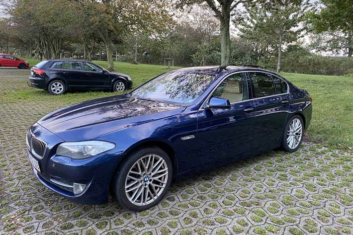 Blå BMW 501 fra 2010