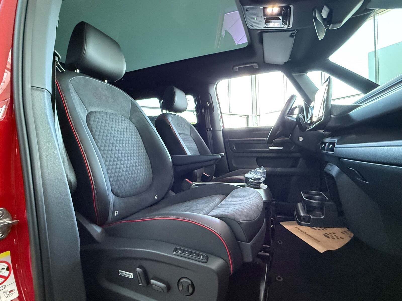 Gul VW ID.Buzz fra 2026