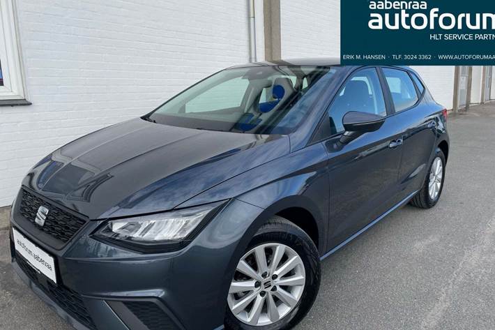 Grå Seat Ibiza fra 2023 set udefra