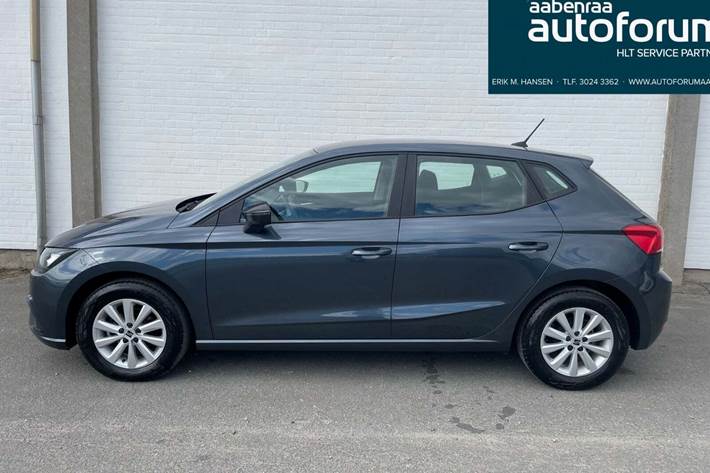 Grå Seat Ibiza fra 2023