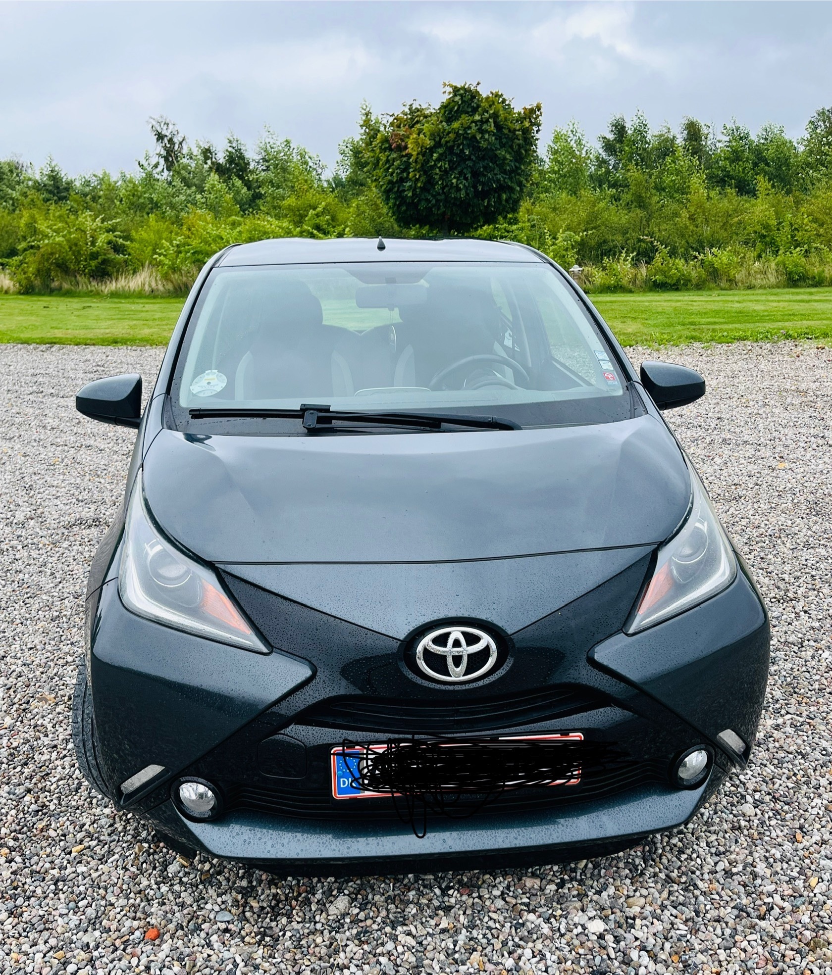 Grå Toyota Aygo 1,0 fra 2014