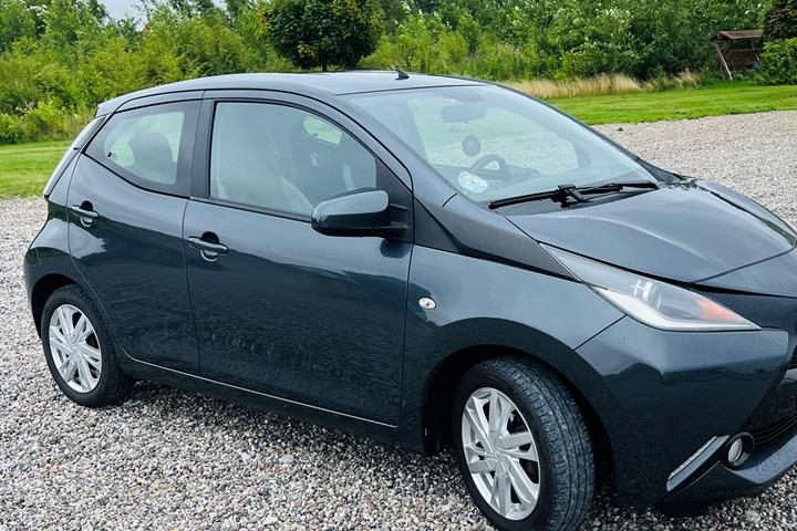 Grå Toyota Aygo 1,0 fra 2014