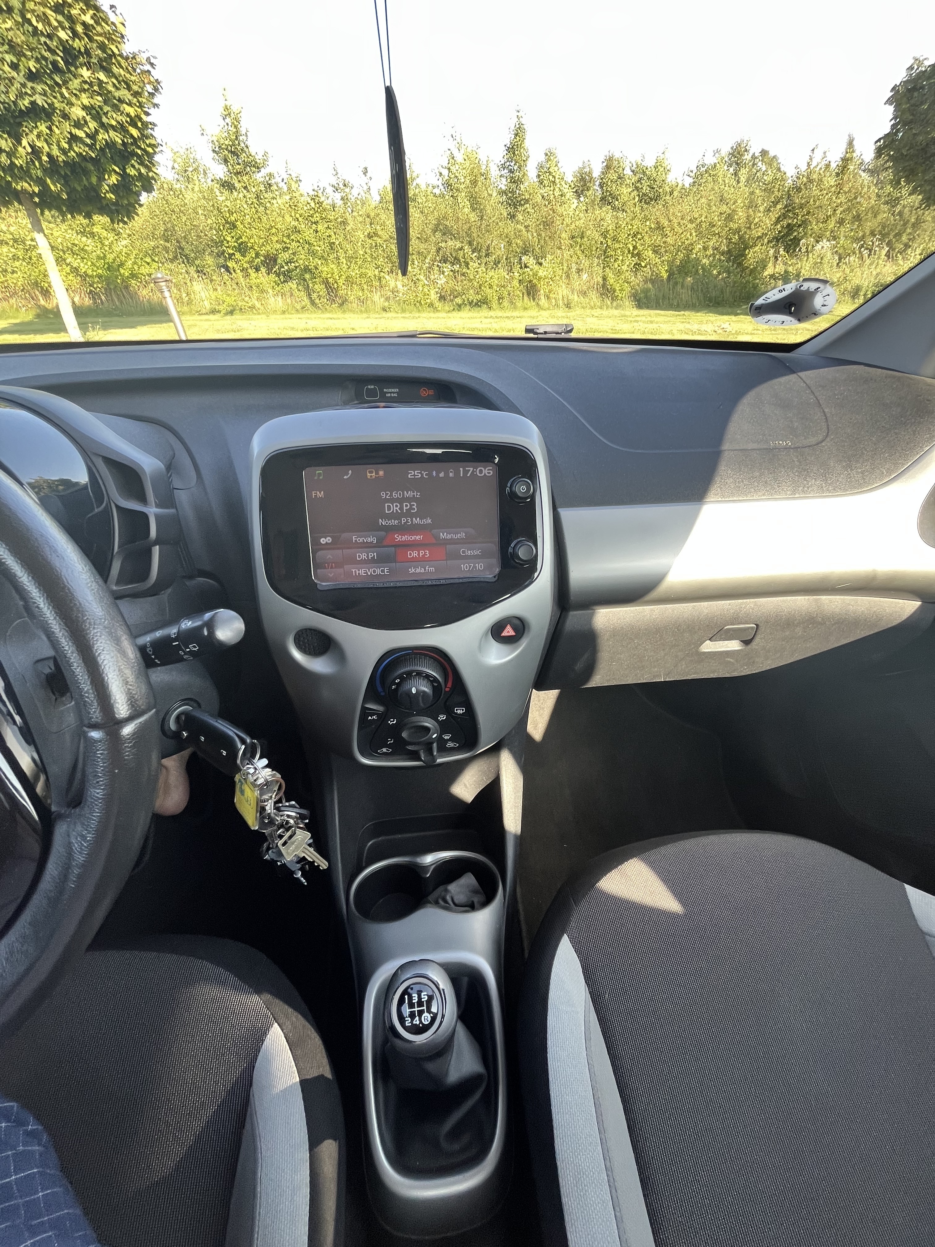 Grå Toyota Aygo 1,0 fra 2014
