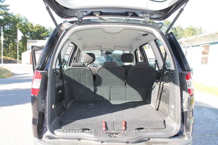 Sort Ford Galaxy fra 2011