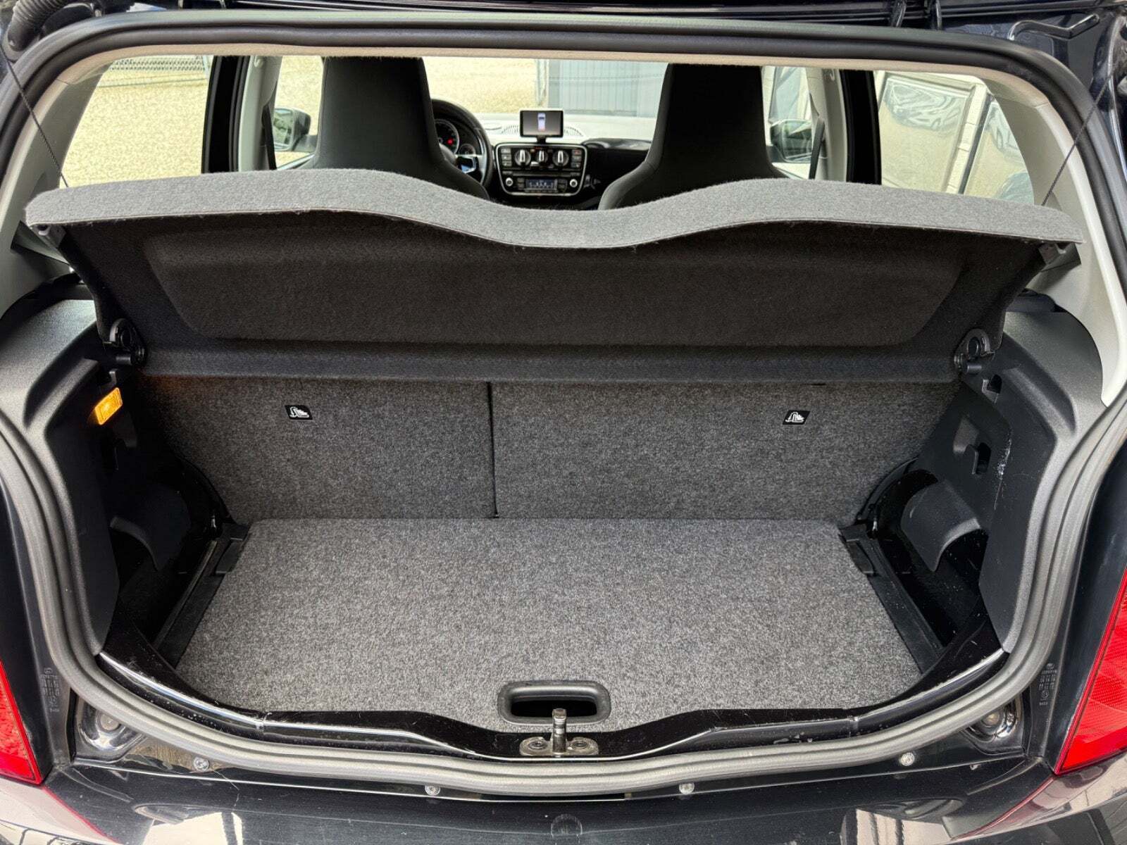 Sort VW UP! fra 2016