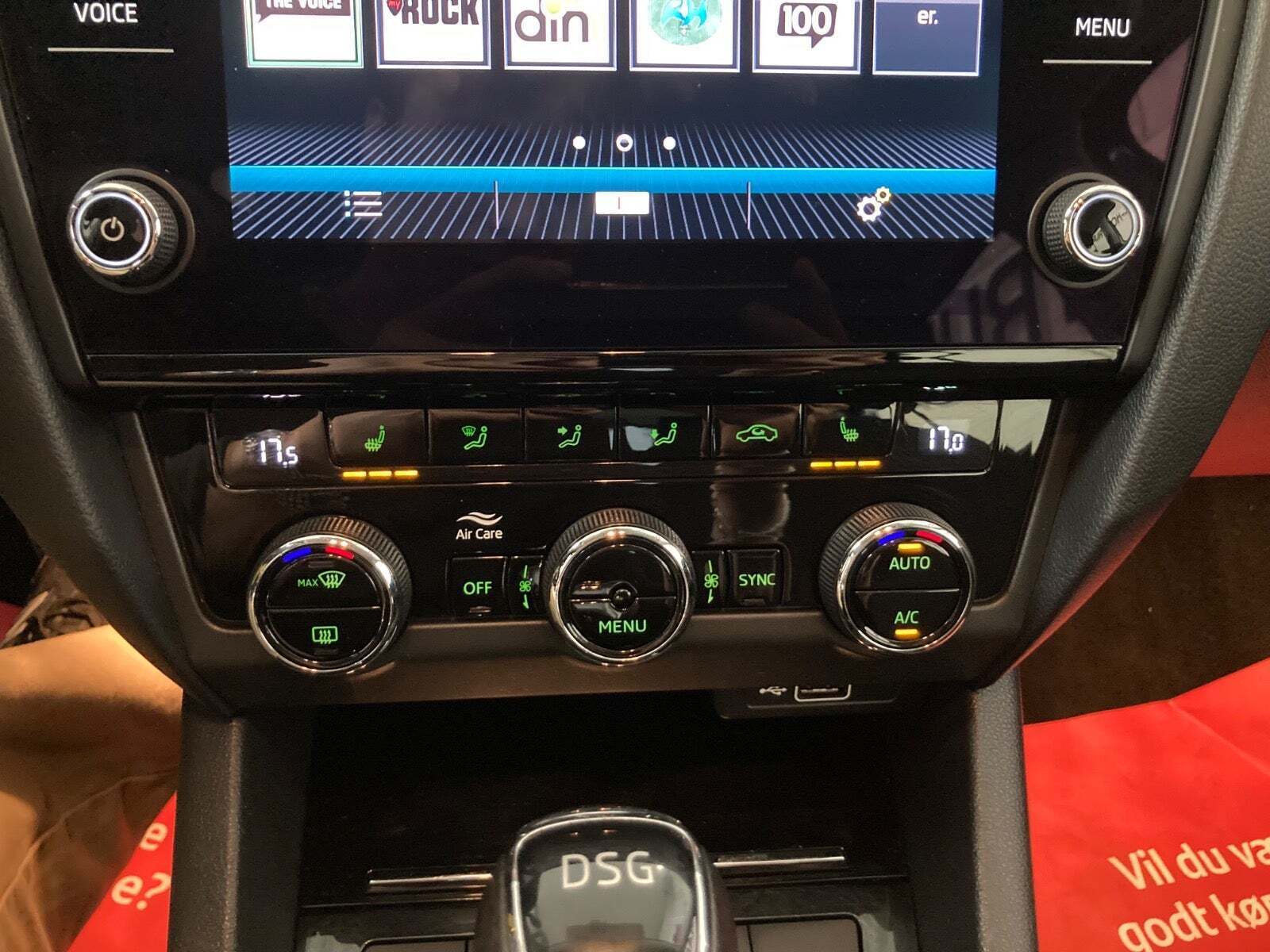 Grå Skoda Octavia fra 2018