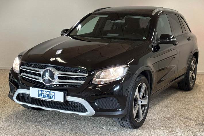 Sort Mercedes GLC220 d fra 2016 set udefra