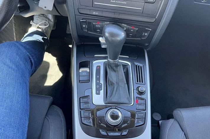 Hvid Audi A5 fra 2011