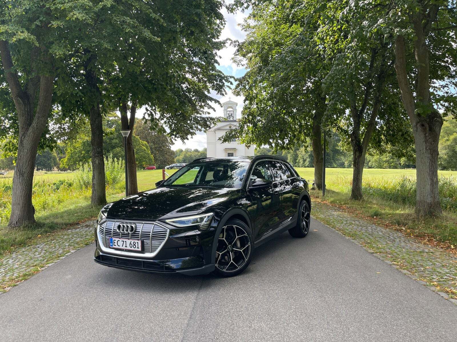 Audi e-tron 50 quattro
