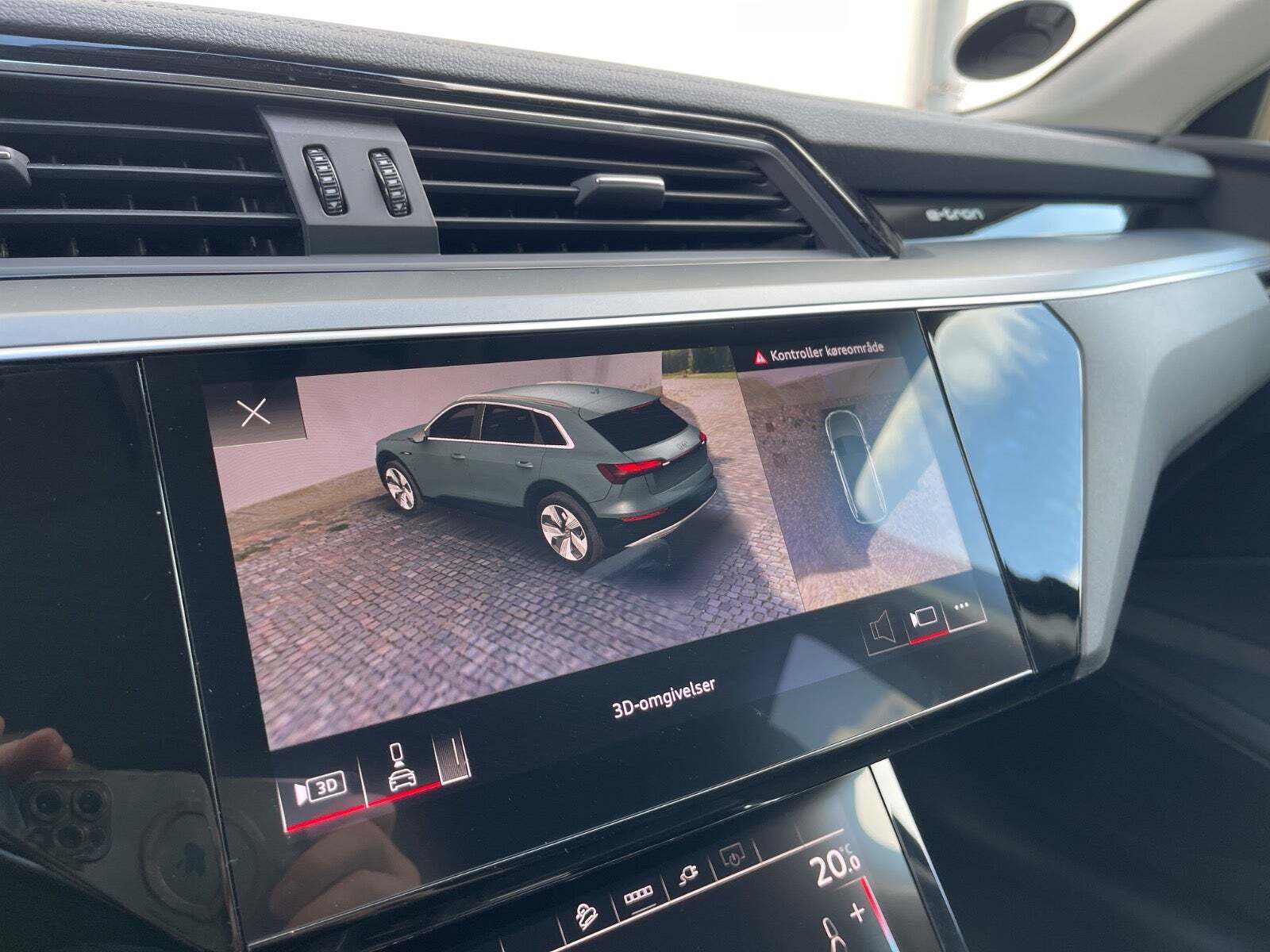 Sort Audi e-tron fra 2021