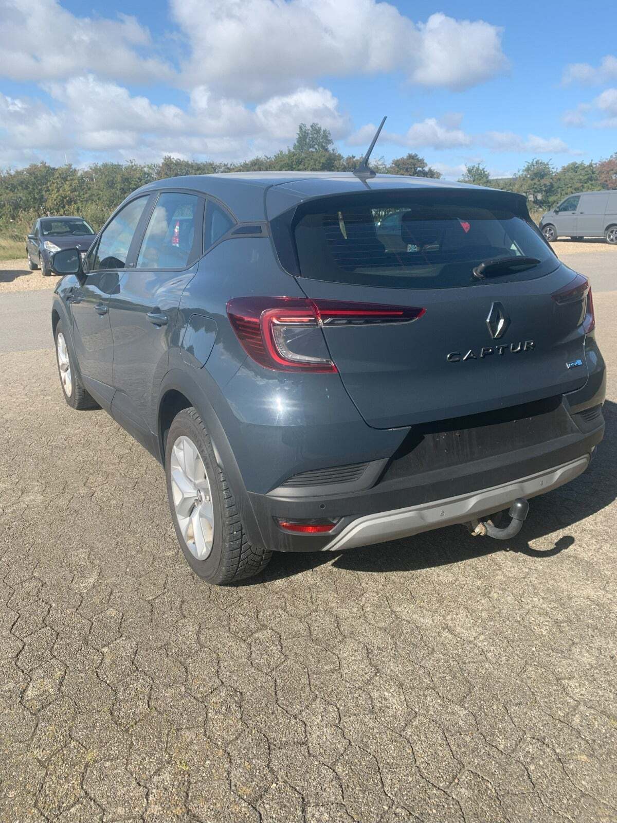Renault Captur 1,6 E-Tech Zen