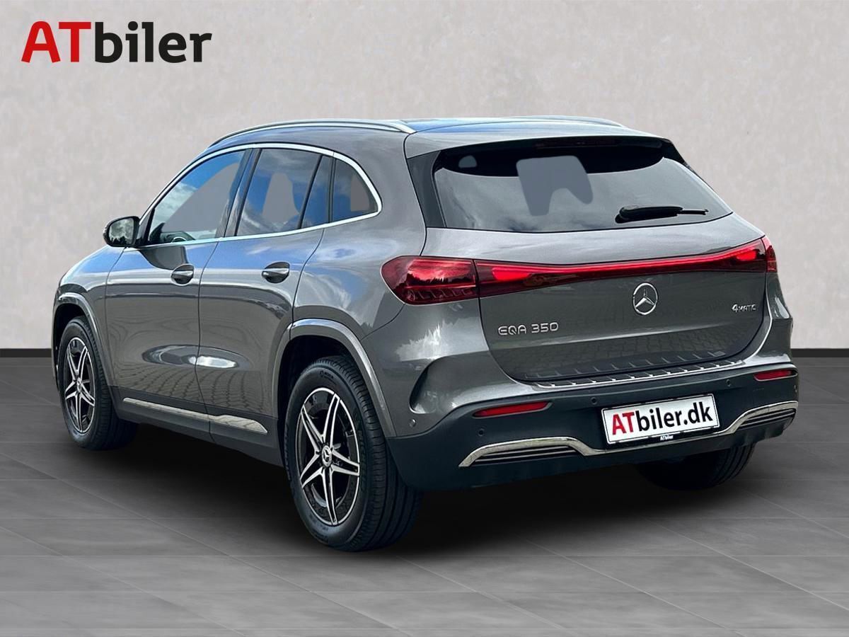 Grå Mercedes EQA 350 fra 2024