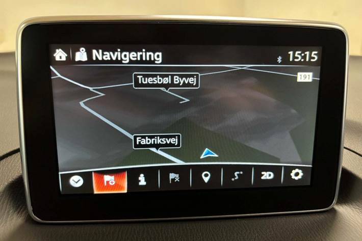 Grå Mazda 3 fra 2014