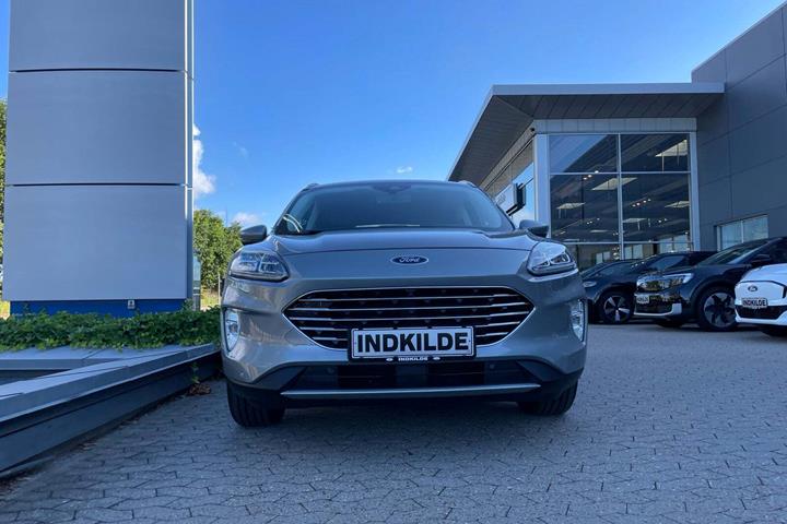 Grå Ford Kuga fra 2020
