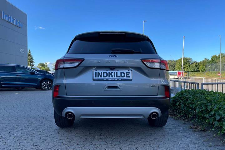 Grå Ford Kuga fra 2020