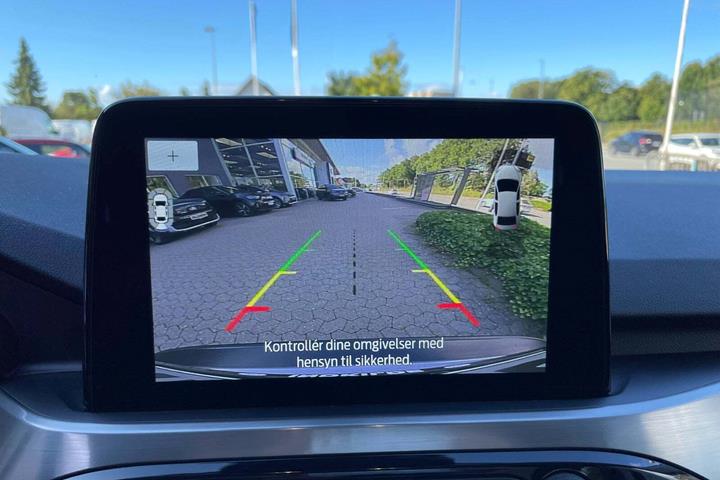 Grå Ford Kuga fra 2020
