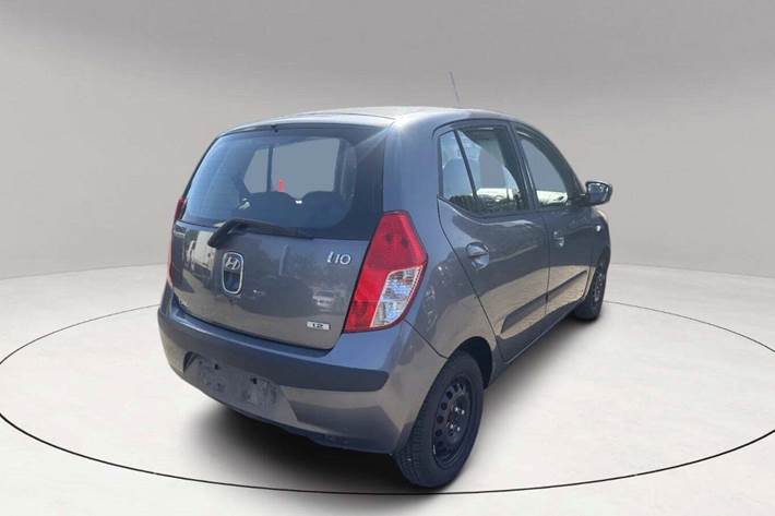 Grå Hyundai i10 fra 2009
