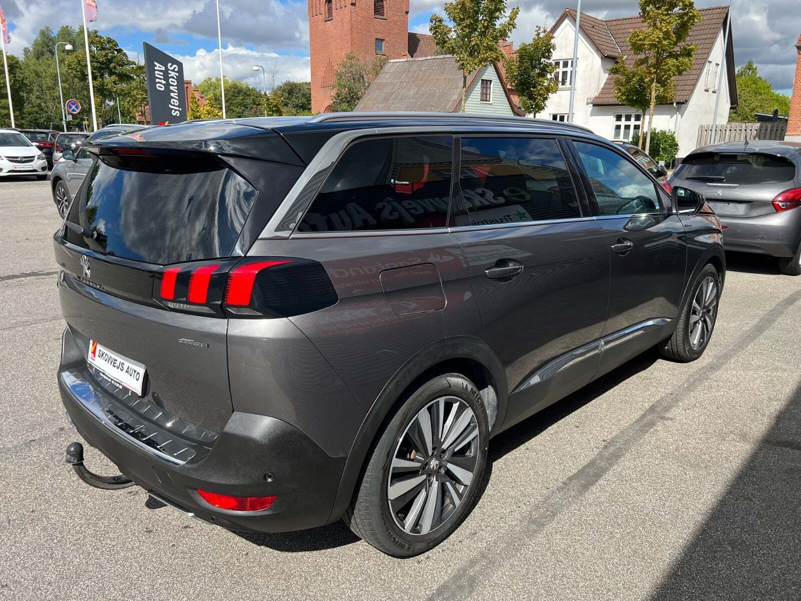 Peugeot 5008